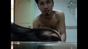 แอบถ่ายสาวไทยใจเด็ดแอบซ่อนกล้องถ่ายคลิปแฟนหนุ่มแอบไปเย็ดหีกับสาวใช่ในห้องน้ำหน้าหื่นชิปหาย