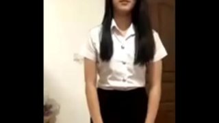 น้องพู่นักศึกษาสาวไทยหุ่นเอ็กเซ็กซี่มากๆตั้งกล้องถ่ายคลิปแก้ผ้าเต้นยั่วโชว์เอวพริ้วๆในห้องนอน